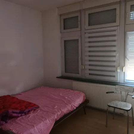 Herstal Love Δωμάτια σε οικογενειακή κατοικία *